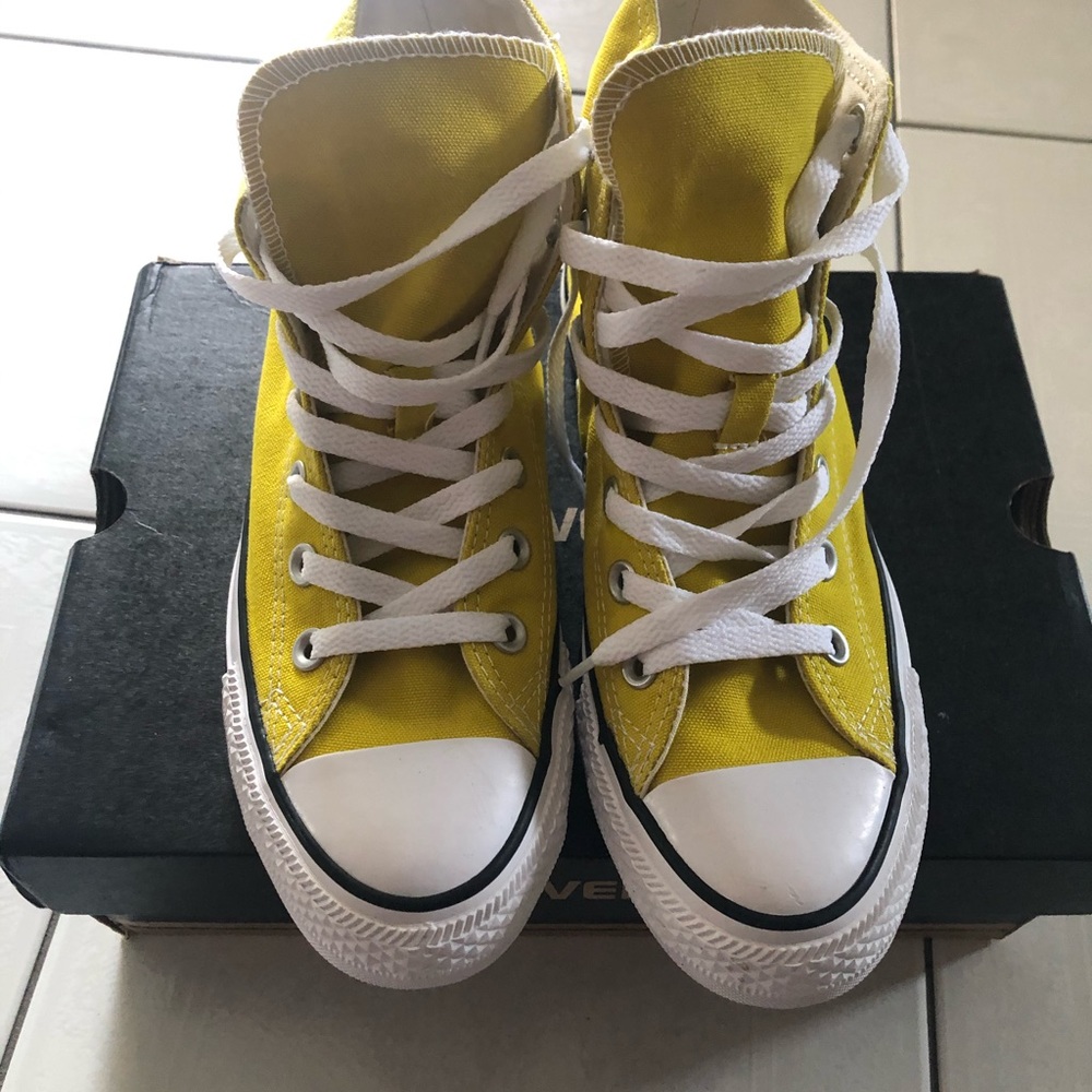 High top yellow converse